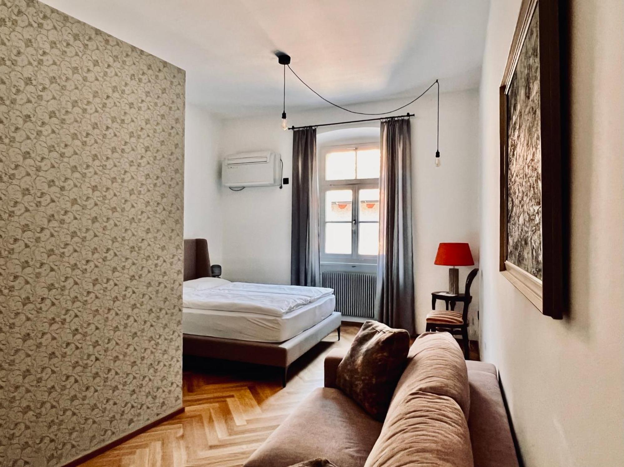 Haus Noldin - Historische Herberge - Dimora Storica Salorno Dış mekan fotoğraf